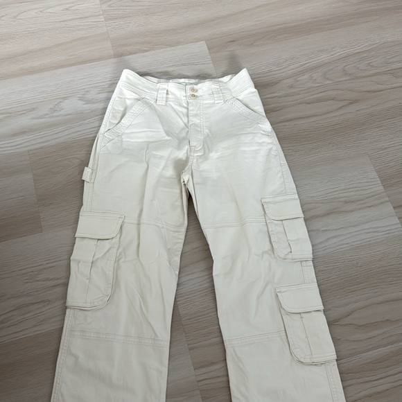 Abercrombie & Fitch Relaxed Cargo Pant - Picture 5 of 6